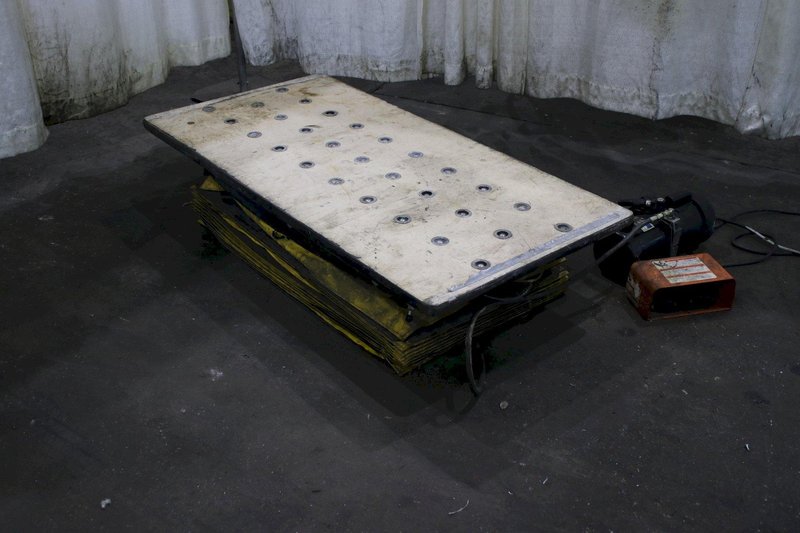 660 LBS BISHAMON SCISSOR LIFT TABLE HYDRAULIC: STOCK #74802