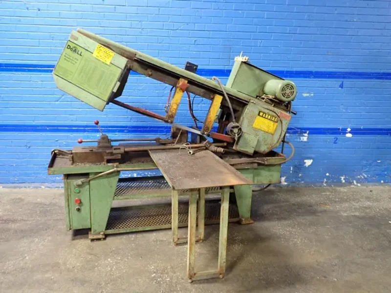 DOALL 24" X 8" HORIZONTAL BAND SAW  -  C-916