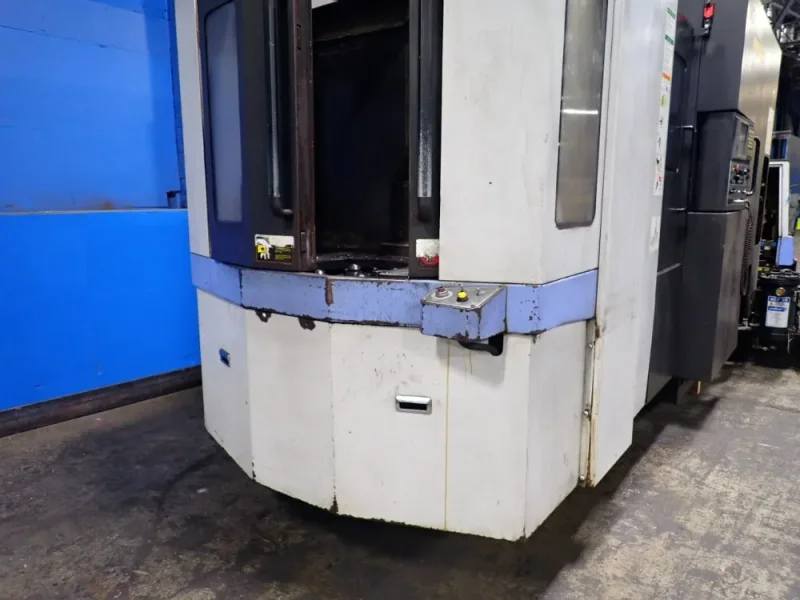 DOOSAN INFRACORE 16" X 16" CNC HMC  -  HC 400