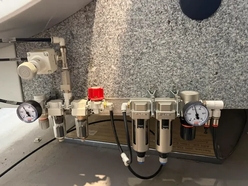 2013 HEXAGON DEA Global 20.40.15 | Coordinate Measuring Machines