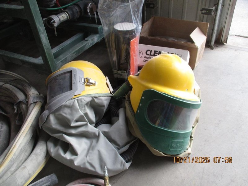 SpongeJet Sponge Media Blaster with Recycler 35E-CE and Fresh Air Hood, 2012