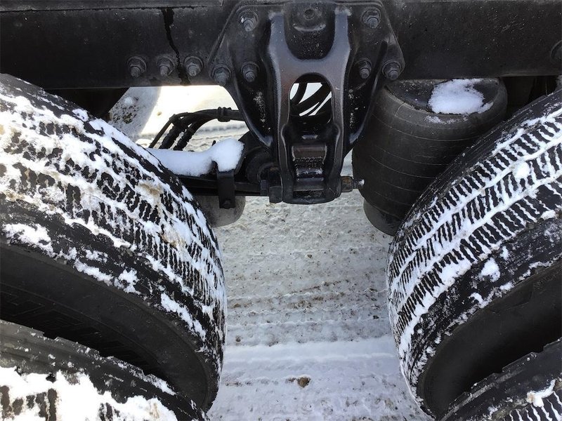 2023 Kenworth T680 1XKYDP9X0PJ233871