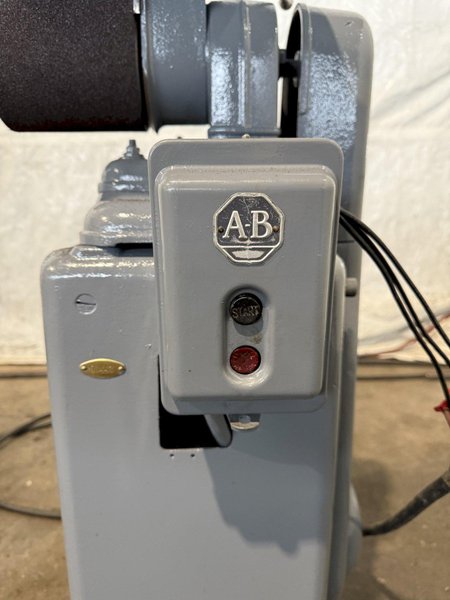 ROCKWELL 31-630 BELT TYPE GRINDER/SANDER. STOCK #1005225