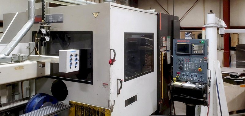 Mazak Space Gear U44 2.5KW 6 Axis w/Rotary &amp; Tube Loader