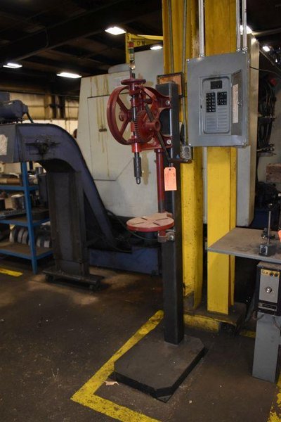 15" VANTAGE Western Hardware &amp; Specialty MFG MODEL #PD30 MANUAL DRILL PRESS: STOCK #12267