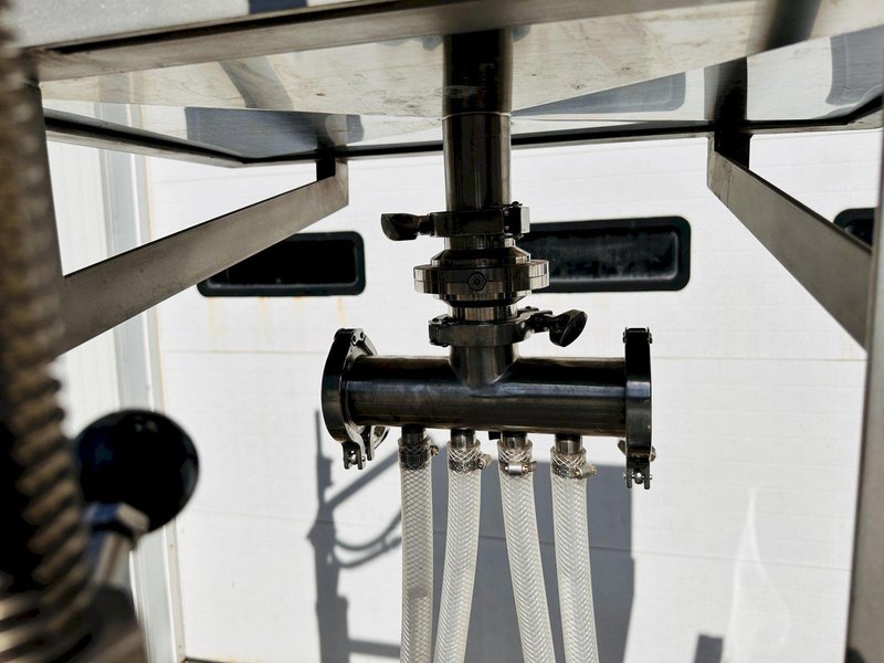 Cozzoli IFLM Four Headed Filler ||  Inline Fill-To-Level  ||  Manual Filler