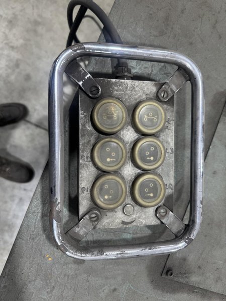 Roundo R-3 Hydraulic Angle Bending Roll, 1988