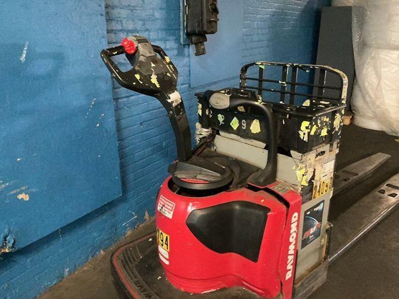 Raymond  8000 Lbs  Electric Pallet Jack  - 8410