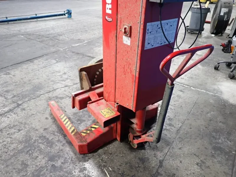 ROTARY 13,000 LBS AUTOMOTIVE LIFT  -  MCH413U2A00