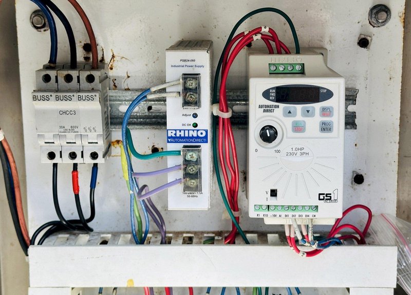 Urschel Laboratories Inc.  |  10 Station Semi-Automatic Rotating Onion Slicer