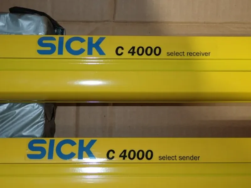 SICK LIGHT CURTAIN SENSOR   -  C4000