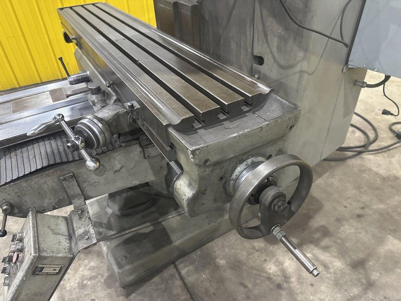 2 HP BRIDGEPORT SERIES II SPECIAL VERTICAL RAM TYPE KNEE MILL: STOCK #22466