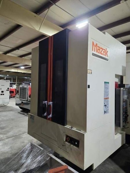 Mazak HCN-4000 400mm HMC, 2012 – 80 Tools, Full 4th Axis, CAT40, Probing, Chip Conveyor