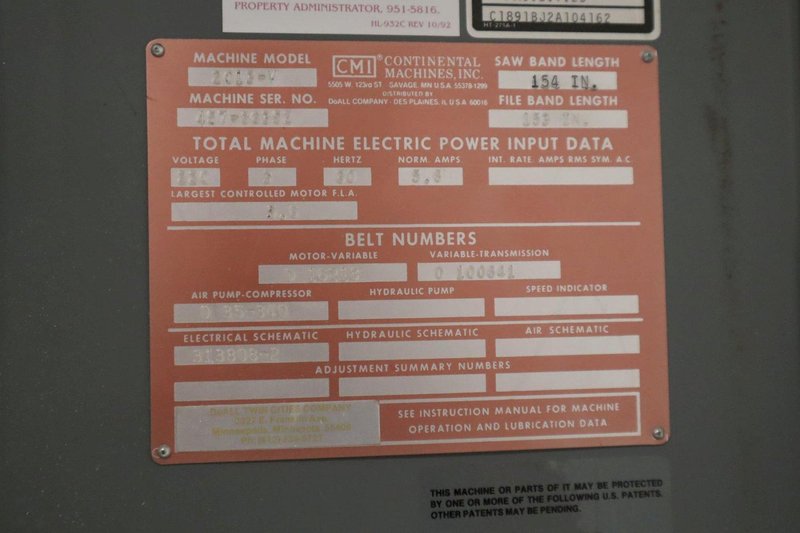 DoAll 2013-V Vertical Bandsaw 20" Variable Speed, Welder Grinder- Auction Item