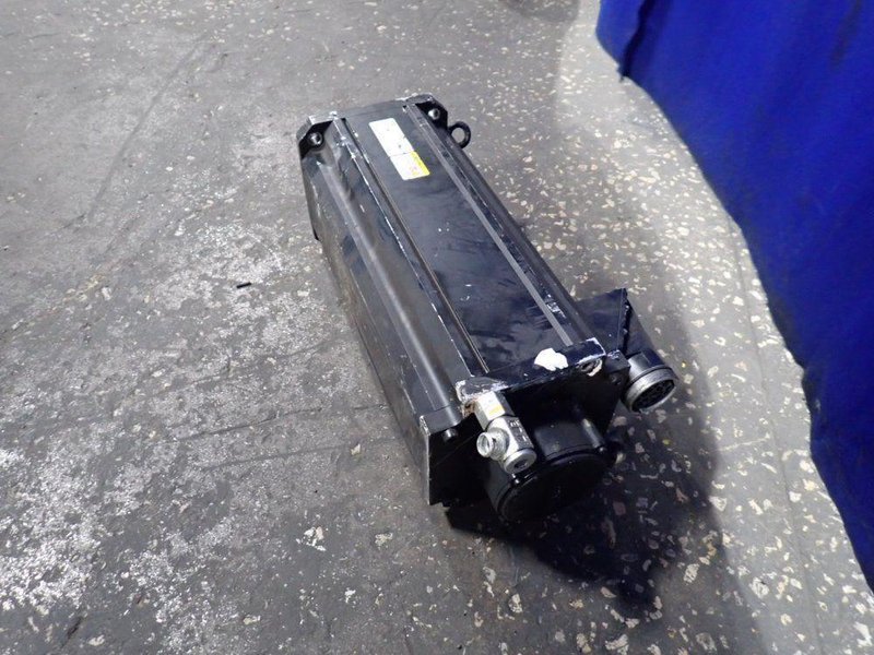 REXROTH SERVO MOTOR   -  MSK101E-0300-FN-M1-BG2-NNNN