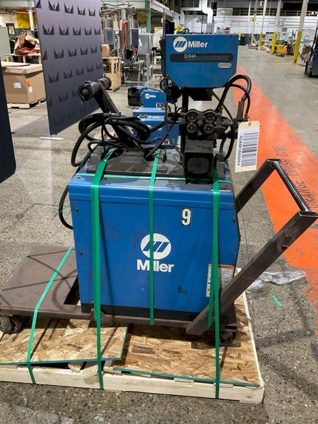 MILLER DELTAWELD 302 CV/DC WELDER USED