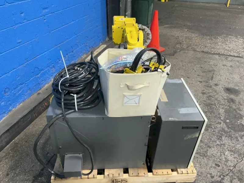 FANUC ROBOT  -  M-6IB/6S
