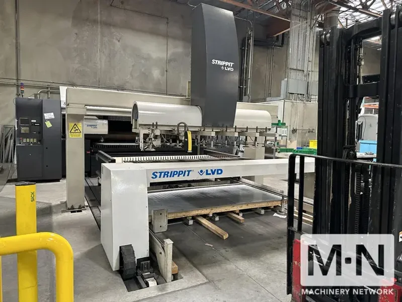 LVD STRIPPIT AXEL 3015L Laser, 2004