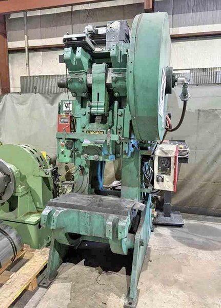 60 Ton Niagara OBI Press
