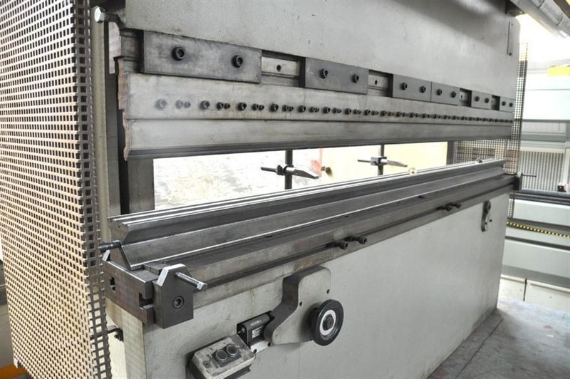 Darley - EHP 150 ton x 2550 mm NC