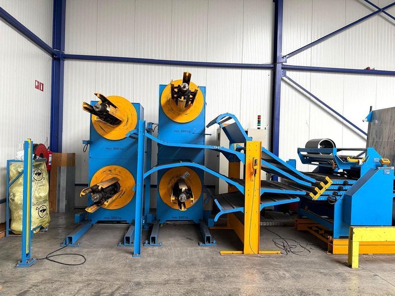 Forstner 1250 x 2 mm slitting &amp; cut to length CNC