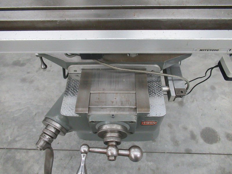 Bridgeport 2J Vertical Knee Mill, Mitutoyo 2-Axis DRO, Quill Scale, Power Table Feed