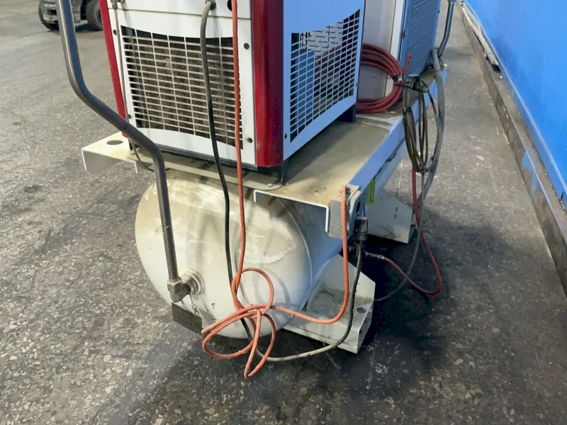 GARDNER DENVER 30 HP AIR COMPRESSOR WITH AIR DRYER  -  L15-22A