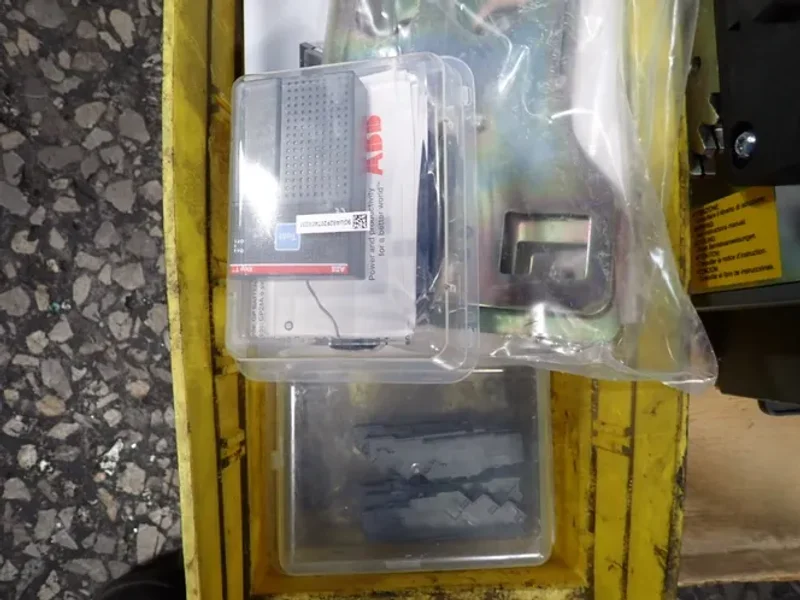 ABB AIR CIRCUIT BREAKER  -  SACE E4.2S-A