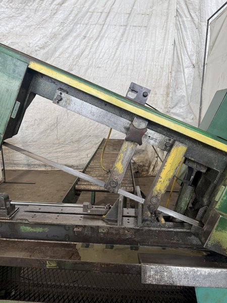 9" X 16" DOALL C-916 HORIZONTAL BANDSAW W/ 10' X 18" CONVEYOR. STOCK # 0112526.