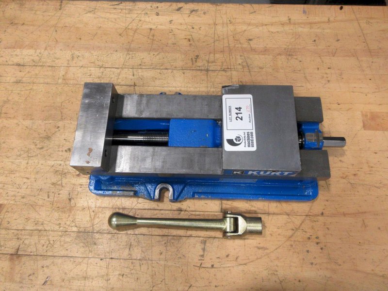 Kurt D688 6" AngLock CNC Milling Vise – w/ Handle- Auction Item