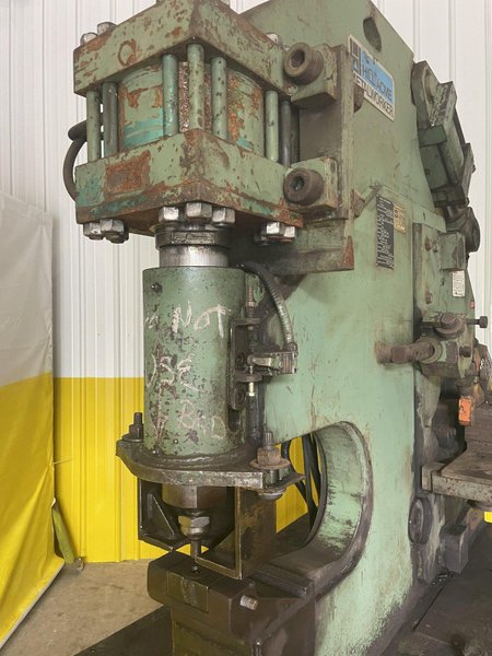 95 TON HILL ACME MODEL #6 HYDRAULIC IRONWORKER: STOCK #14712