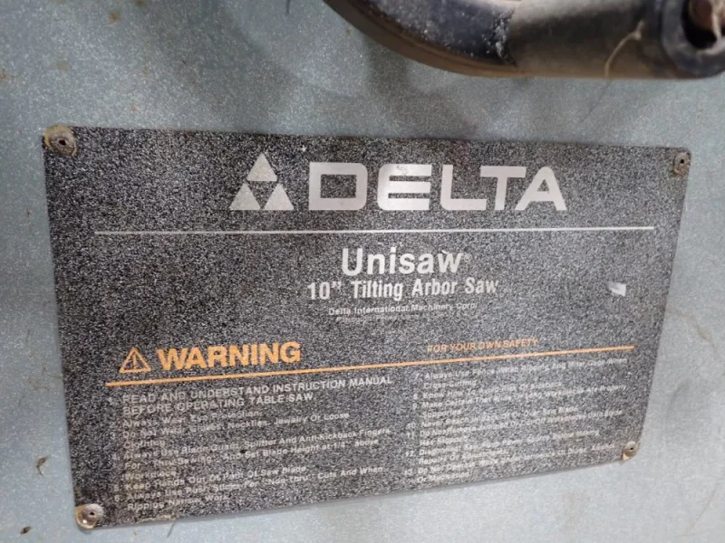 DELTA 47" X 27" 10" TILTING ARBOR SAW   -  34-806