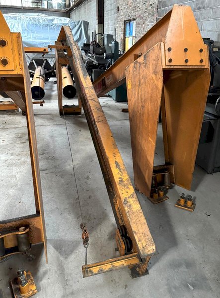 1 Ton Abell-Howe Jib Crane, Floor Mount, 360 Degree, 12&#039; Under, 12&#039; Span