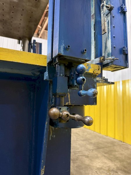 75 TON DAKE MODEL #18-558 HYDRAULIC 4-POST PRESS,  23&quot; STROKE: YOBRO #24094