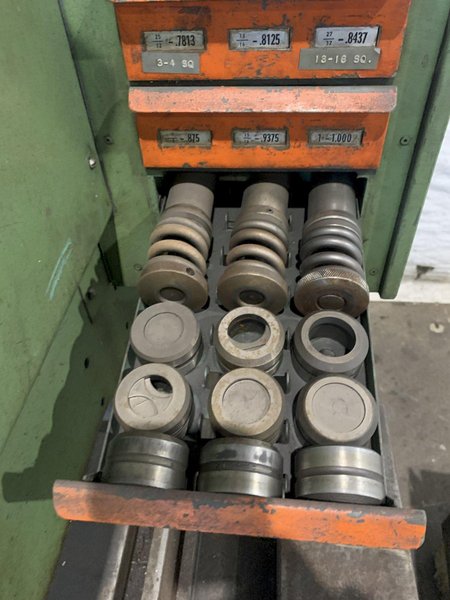 STRIPPIT SONIC 18/30 PUNCH MACHINE AND CORNER NOTCHER W/ TOOLING. STOCK # 1271823.