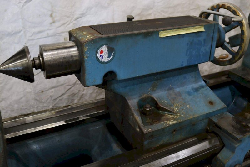 33" X 168" HAMBURG ENGINE LATHE: STOCK #72800