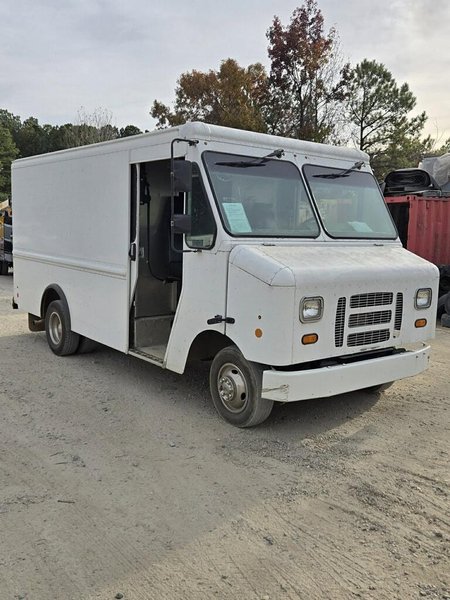 Ford Econoline E-350 Step Van, 2013 – 5.4L V8 Ready for Work