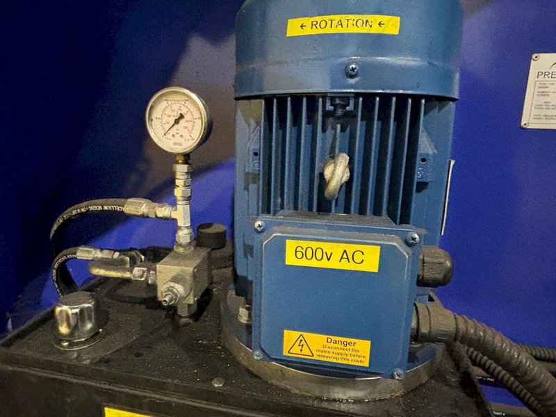 3750 LBS x 96" X 96" PREMIER MODEL #FS-WIDEBODY HYDRAULIC CLAMP &amp; ROTATE PALLET FLIPPER: YOBRO #24597