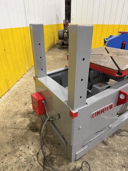 3,000 LBS READCO - UNIQUE MODEL #UPC-30-6 MC POWERED WELDING POSITIONER: YOBRO #25846