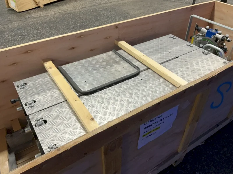 HYDROLL 20.4 L MOUNTING PLATE ASSEMBLY WITH HYDRAULIC PUMPING SYSTEM