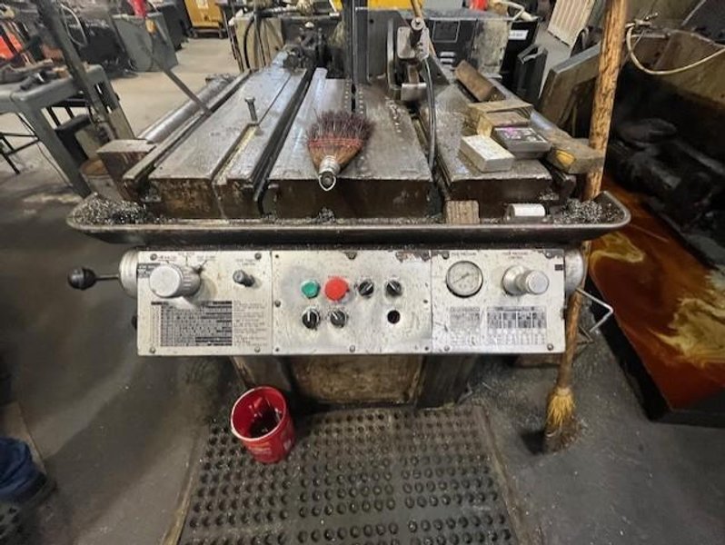 18" X 22" MARVEL 81 VERTICAL BAND SAW STOCK# 3907