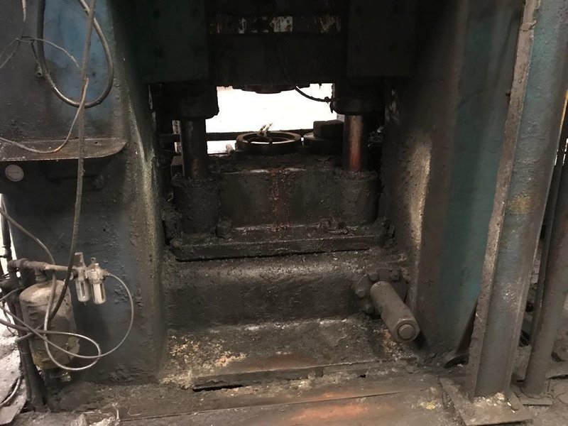 3000 Ton National Maxi Press