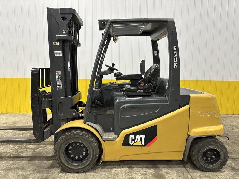 11,000 LBS CAT MODEL #2ET11000 ELECTRIC FORKLIFT, NEW 2019: STOCK #22687
