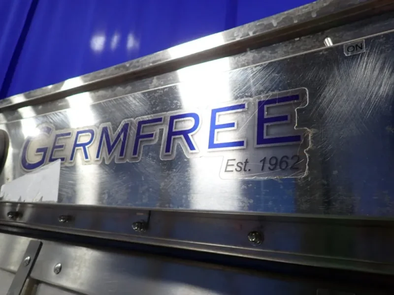 GERMFREE LABORATORIES 24" X 30" X 22" CHAMBER Containment Aseptic Isolator Laminar Flow Hood  -  VF-4USP