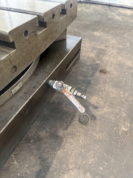 24" X 24"  DEVLIEG AIR LIFT ROTARY TABLE. STOCK # 0220926