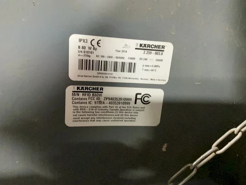 KARCHER 36” FLOOR SCRUBBER  -  RFID B80W