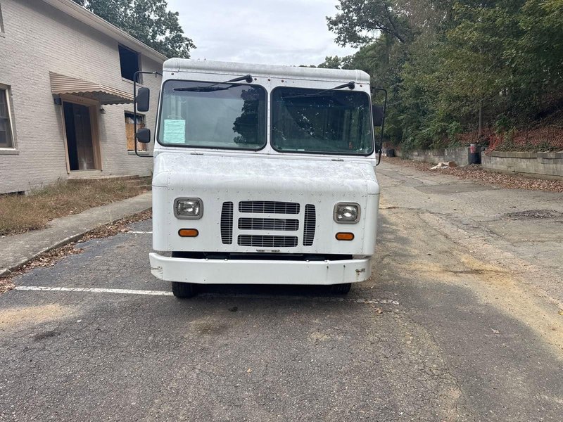 Ford Econoline E-350 Step Van, 2013 – 5.4L V8 Ready for Work