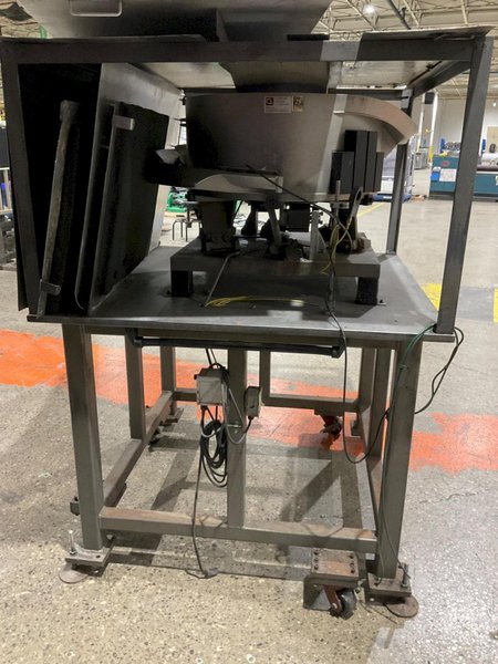 CUSTOME FEEDER COMPANY 14 065 RK FEEDER USED