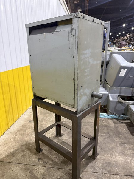 93 KVA 460 DELTA <--> 460 Y CHALLENGER MODEL #3CN ELECTRICAL TRANSFORMER: YOBRO #25413