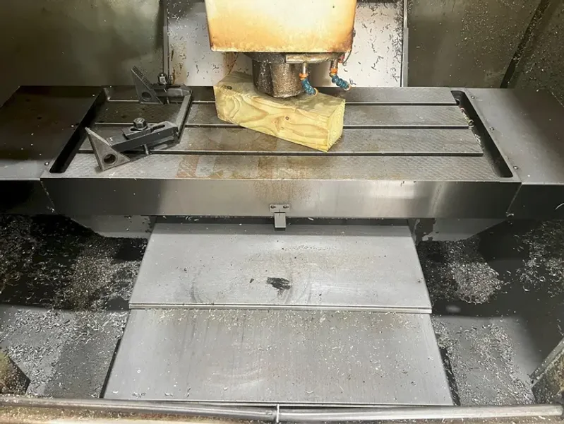 USED FADAL VMC 40 VERTICAL MACHINING CENTER